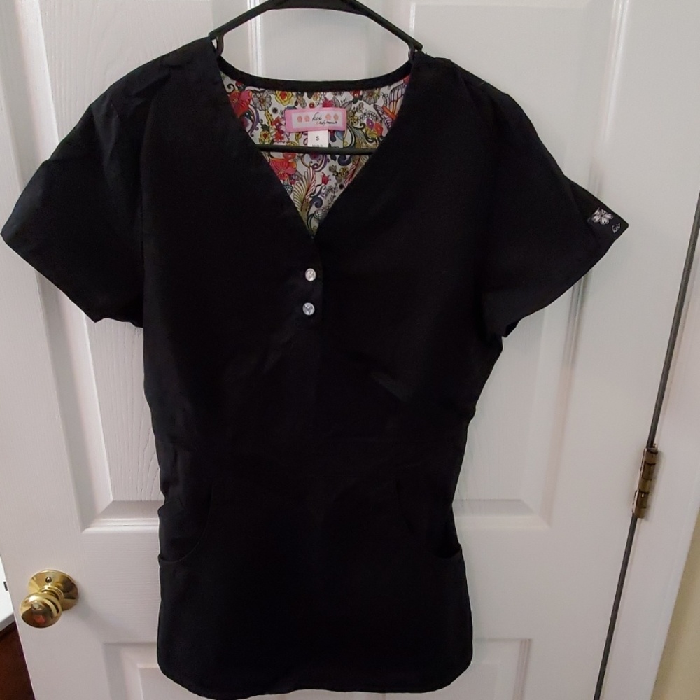 Koi scrubs